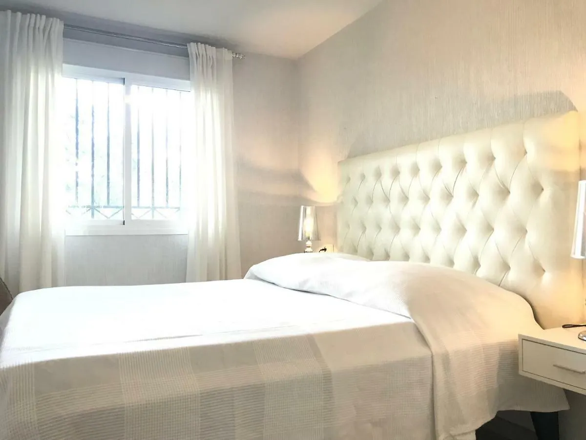 Lejlighed Very Nice Family Apartment, Direct Pool Access Marbella